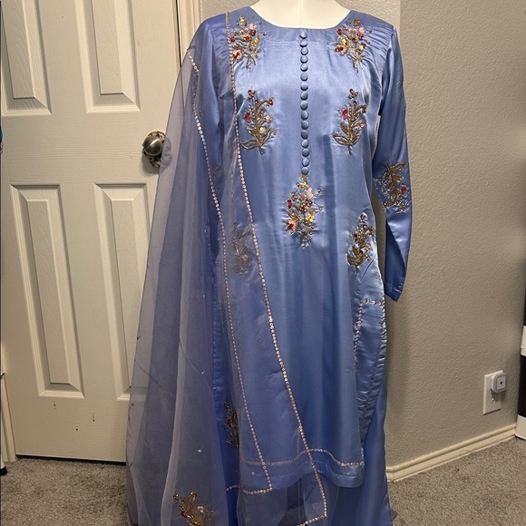 Other - Shalwar kameez organza Duppatta blue size small. Indian Pakistani wear.
